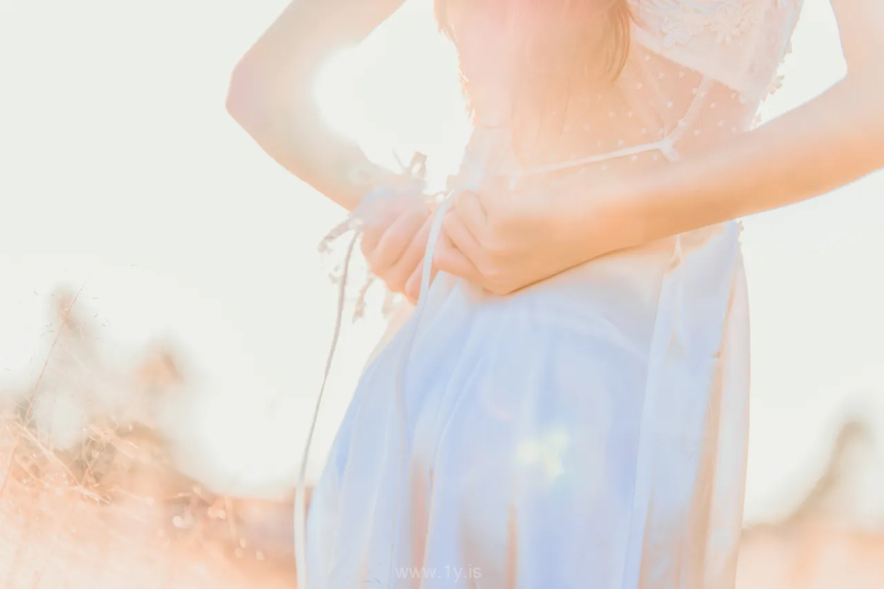 桜桃喵 NO.15 冬眠 白裙下